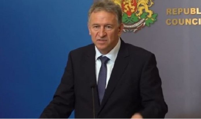 Властите с голяма секира за неваксинираните в България, навсякъде ще се влиза със зелен сертификат
