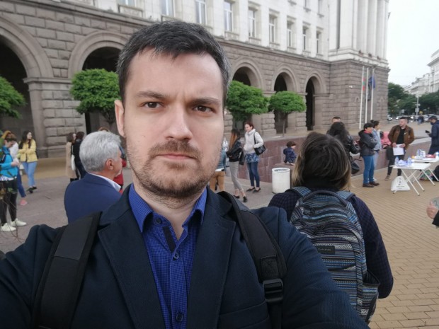 Млад лекар: Ситуацията в България е безнадеждна! Яко ще се мре!