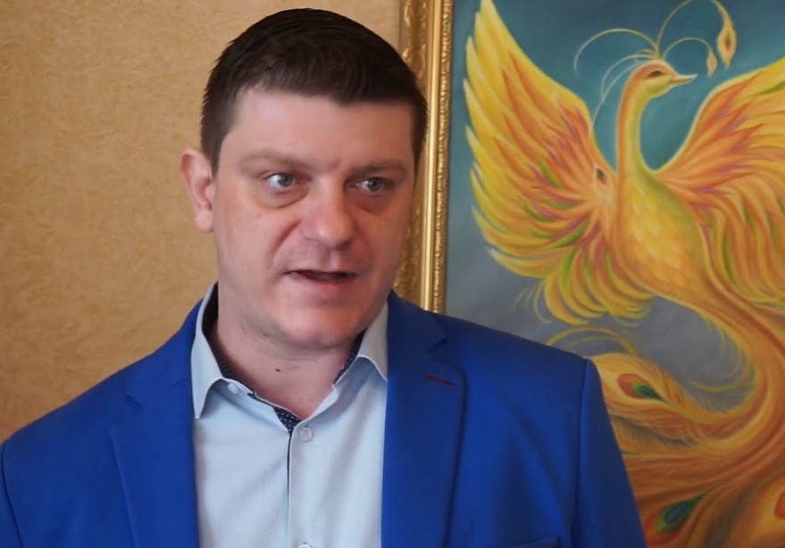 Топ ясновидецът Божидар Караджов: Корнелия Нинова ще погребе четворната коалиция