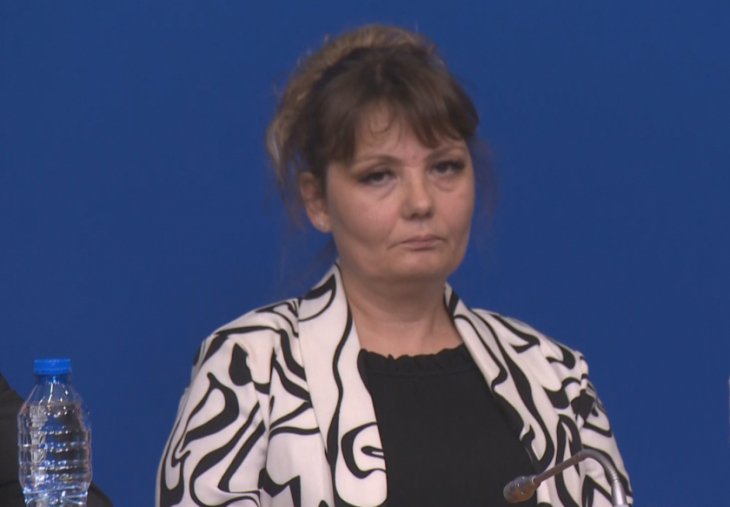 Ето коя е Христинка Иванова, притискана от Радостин Василев да предаде Слави TV