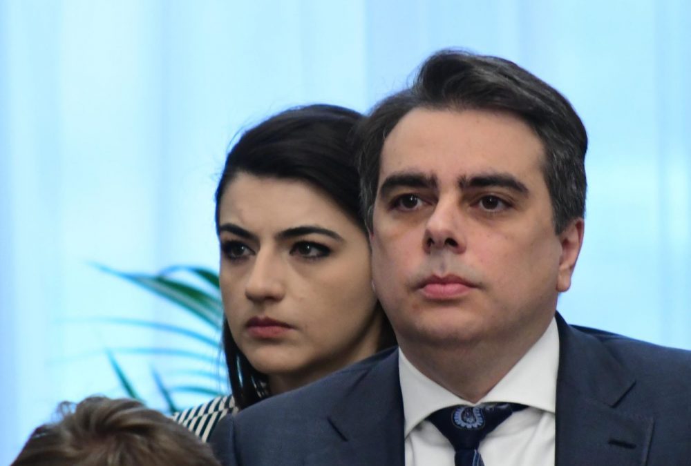 Само жена може да съсипе така Лена! Извадиха още грозни факти, Слави май ще пише нова песен